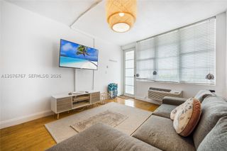 300 74th St 6, Miami Beach, FL 33141