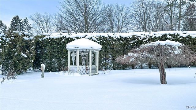 5621 Trenton Road, Deerfield, NY 13502