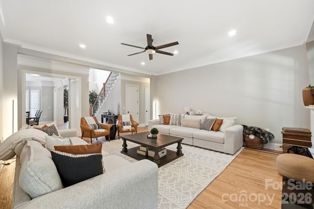 126 Whispering Cove Court, Mooresville, NC 28117