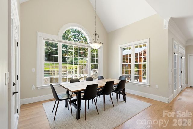 126 Whispering Cove Court, Mooresville, NC 28117