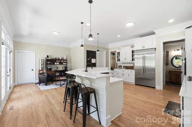 126 Whispering Cove Court, Mooresville, NC 28117