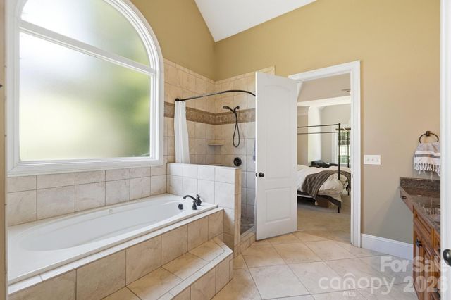 126 Whispering Cove Court, Mooresville, NC 28117