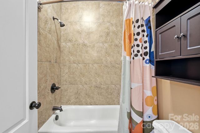 126 Whispering Cove Court, Mooresville, NC 28117