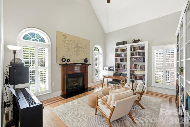 126 Whispering Cove Court, Mooresville, NC 28117