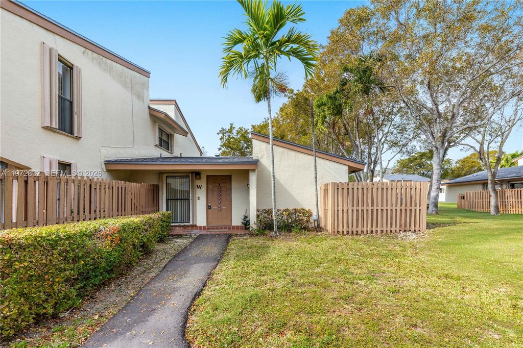 11522 SW 109th Rd 36W, Miami, FL 33176