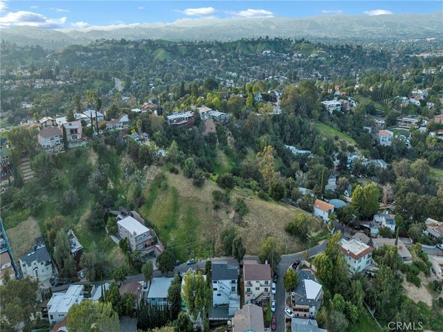 4532 Ensenada, Woodland Hills, CA 91364