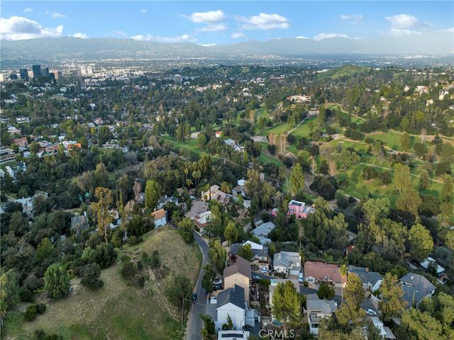 4532 Ensenada, Woodland Hills, CA 91364