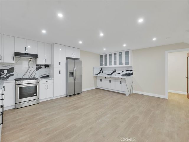 4532 Ensenada, Woodland Hills, CA 91364