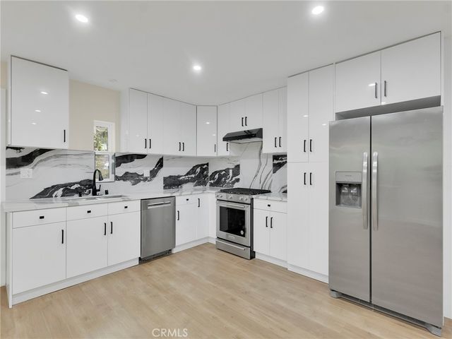 4532 Ensenada, Woodland Hills, CA 91364