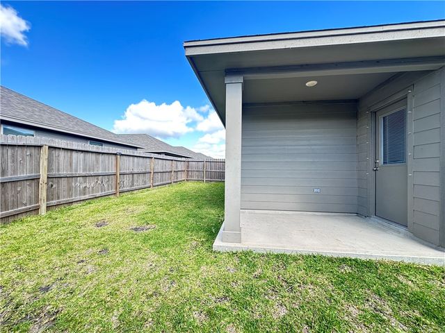 7649 Herd Rider, Corpus Christi, TX 78414