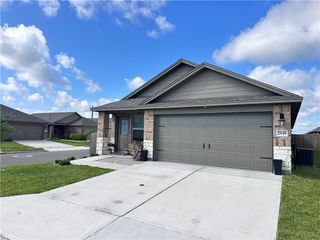 7649 Herd Rider, Corpus Christi, TX 78414
