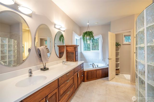 801 Jewil Drive, Fox Island, WA 98333