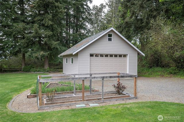 801 Jewil Drive, Fox Island, WA 98333