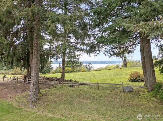 801 Jewil Drive, Fox Island, WA 98333