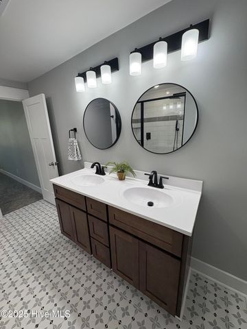 599 Bitmore Road, Whiteville, NC 28472