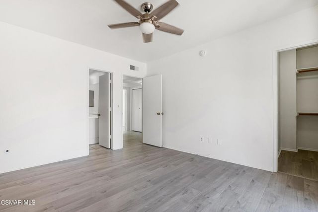 19545 Sherman Way 17, Reseda, CA 91335
