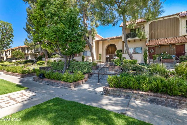 19545 Sherman Way 17, Reseda, CA 91335