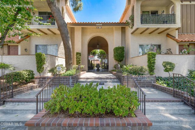 19545 Sherman Way 17, Reseda, CA 91335