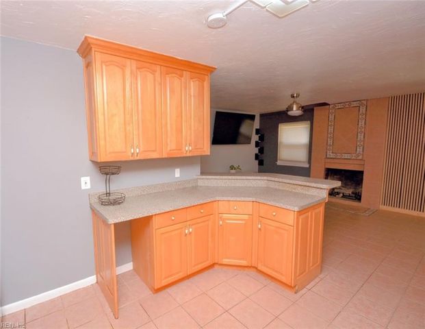 1549 Edgewater DR, Virginia Beach, VA 23464