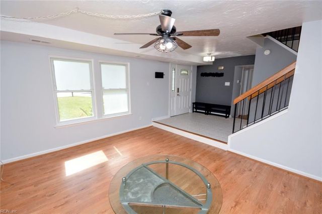 1549 Edgewater DR, Virginia Beach, VA 23464