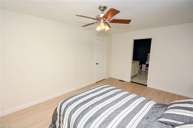 1549 Edgewater DR, Virginia Beach, VA 23464