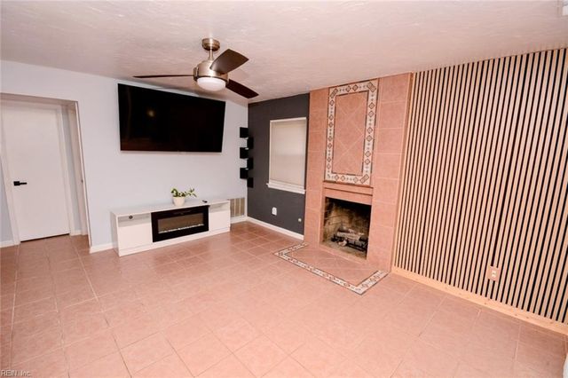 1549 Edgewater DR, Virginia Beach, VA 23464