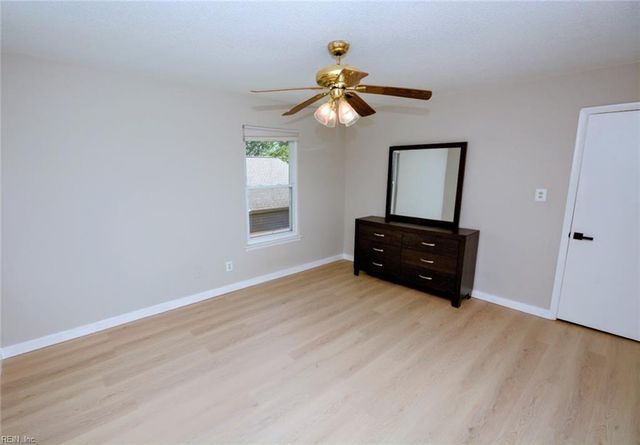1549 Edgewater DR, Virginia Beach, VA 23464