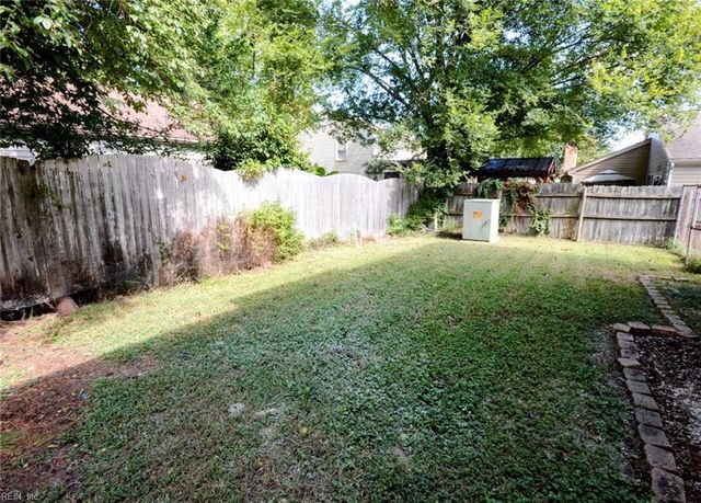 1549 Edgewater DR, Virginia Beach, VA 23464