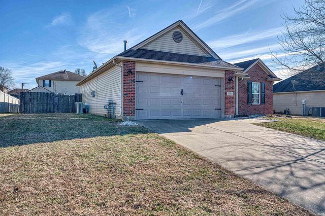 10311 Anchor Way, Evansville, IN 47725
