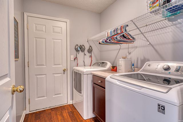 10311 Anchor Way, Evansville, IN 47725