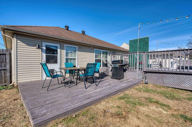 10311 Anchor Way, Evansville, IN 47725