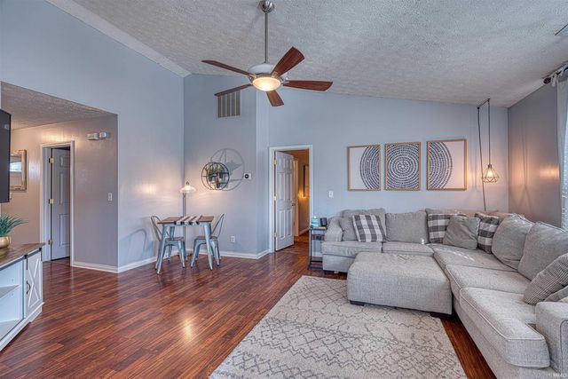 10311 Anchor Way, Evansville, IN 47725