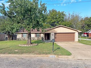 306 S Wofford Street, Athens, TX 75751