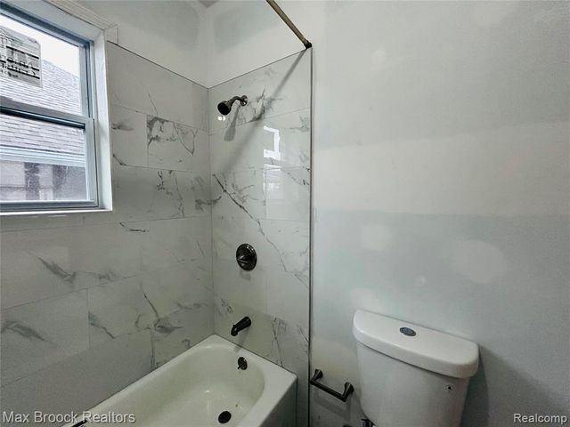 1540 Atkinson Street, Detroit, MI 48206