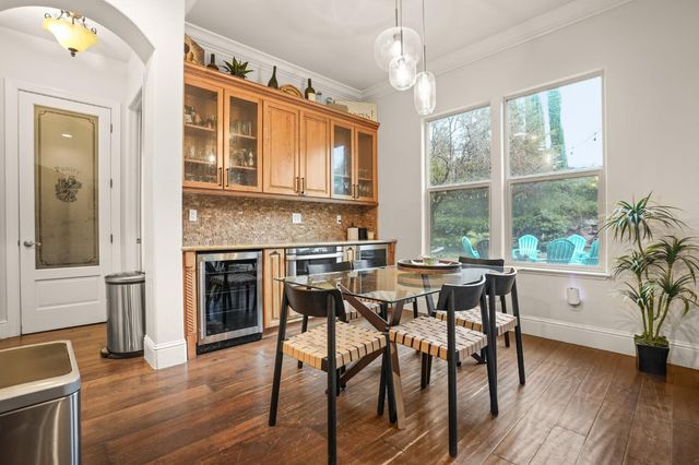 652 Glen-Mady Way, Folsom, CA 95630