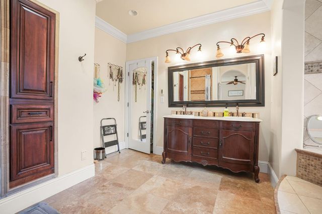 652 Glen-Mady Way, Folsom, CA 95630