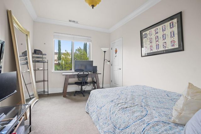 652 Glen-Mady Way, Folsom, CA 95630