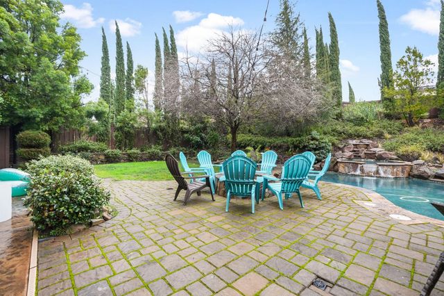 652 Glen-Mady Way, Folsom, CA 95630