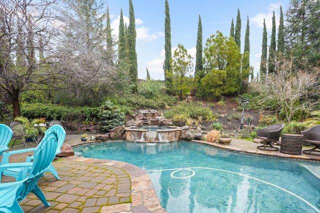 652 Glen-Mady Way, Folsom, CA 95630