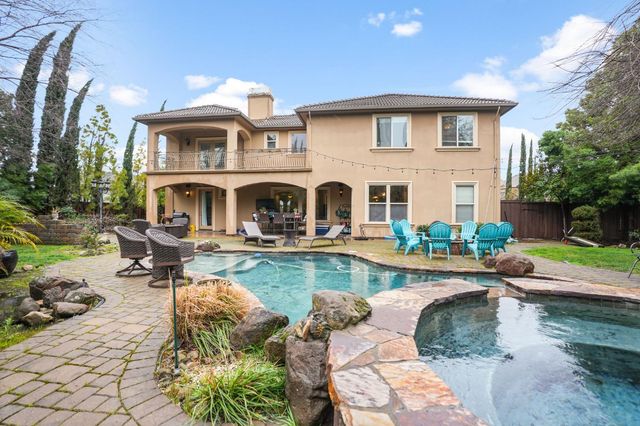 652 Glen-Mady Way, Folsom, CA 95630