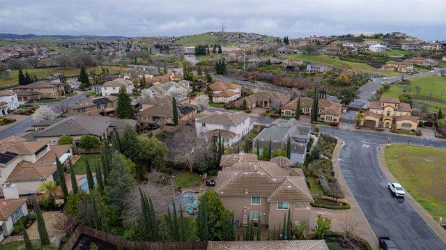 652 Glen-Mady Way, Folsom, CA 95630