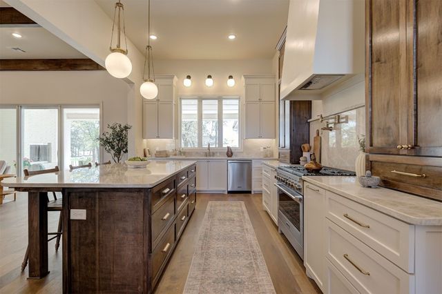 2297 Summit Circle, Blanchard, OK 73010