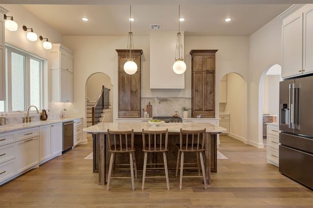 2297 Summit Circle, Blanchard, OK 73010