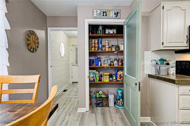 201 Slate Run Drive, Henryville, IN 47126