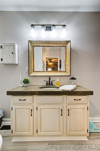 201 Slate Run Drive, Henryville, IN 47126