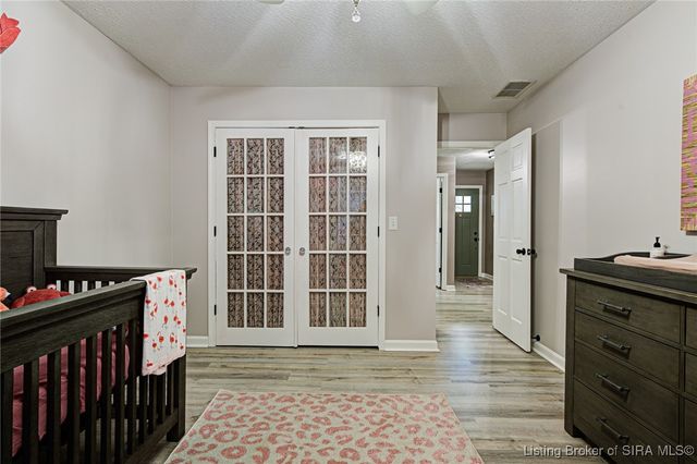 201 Slate Run Drive, Henryville, IN 47126