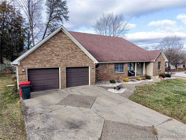 201 Slate Run Drive, Henryville, IN 47126