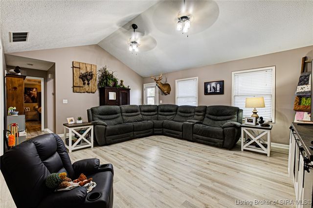 201 Slate Run Drive, Henryville, IN 47126