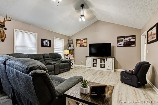 201 Slate Run Drive, Henryville, IN 47126