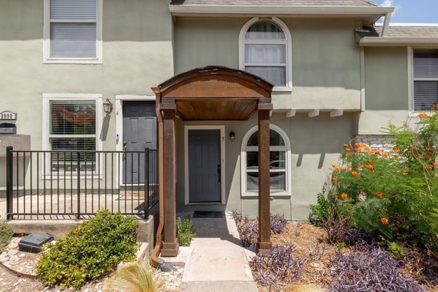 2000 Lightsey RD 5, Austin, TX 78704